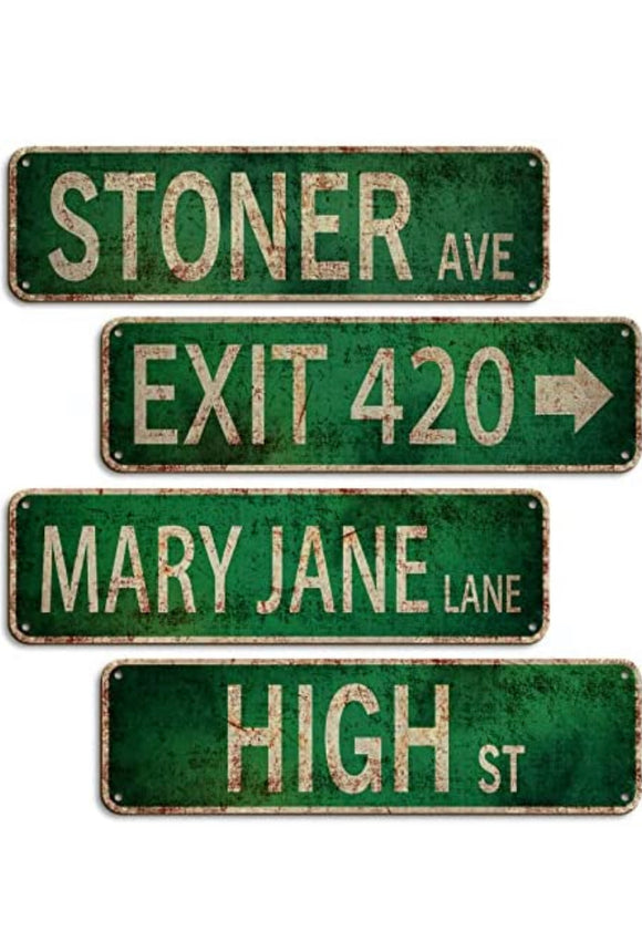 Stoner Street Signs